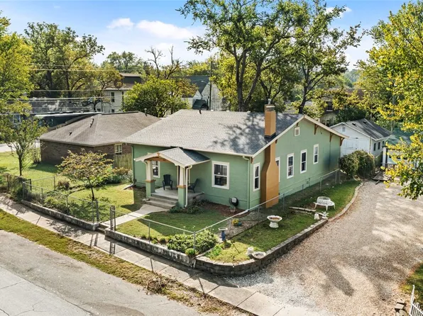 210 E Ashley St, Siloam Springs, AR 72761