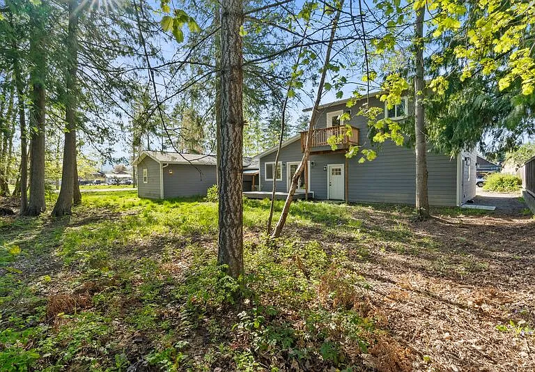 900 Westwood Dr — Photo 23