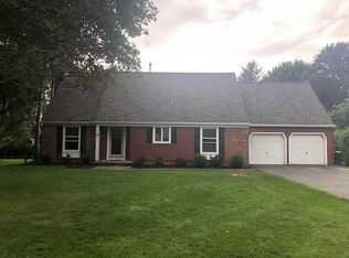 42 Old Forge Ln, Pittsford, NY 14534