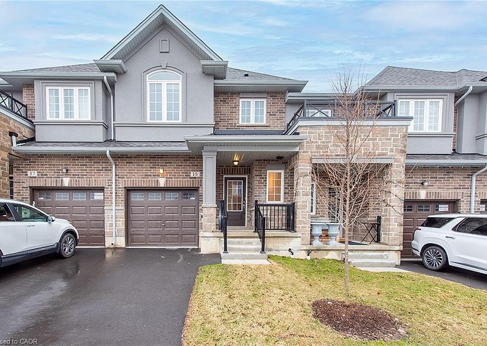 1st image of 15 Linden Park Ln