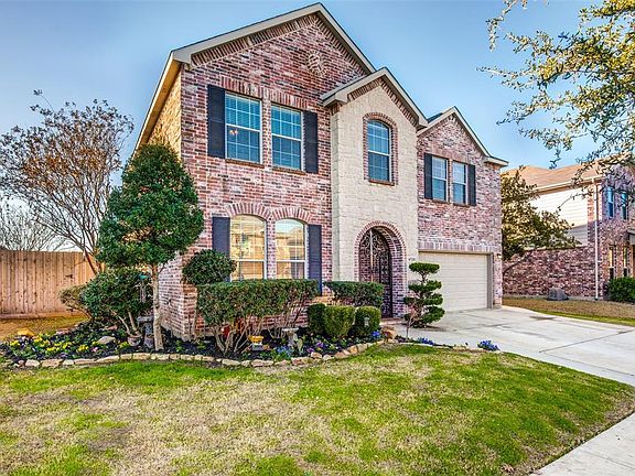 3rd image of 4728 Redbud Dr