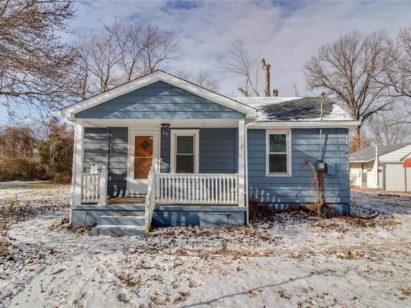 22 Cottage Ave, Cottage Hills, IL 62018