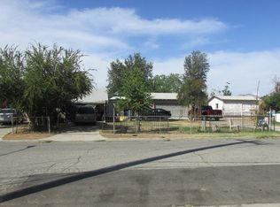 2071 Thornton St, Riverside, CA 92507