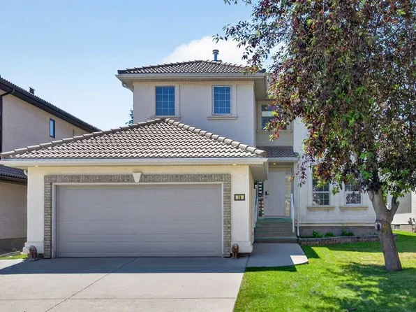 78 N Hamptons Cir NW, Calgary, AB T3A 5T2