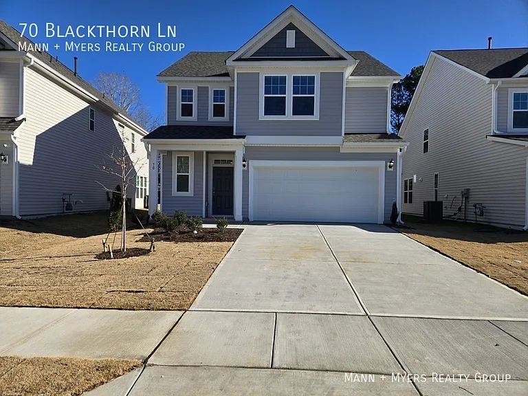 70 Blackthorn Ln — Photo 1