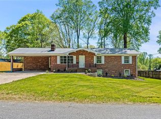 679 Sunset Dr, Winston Salem, NC 27107