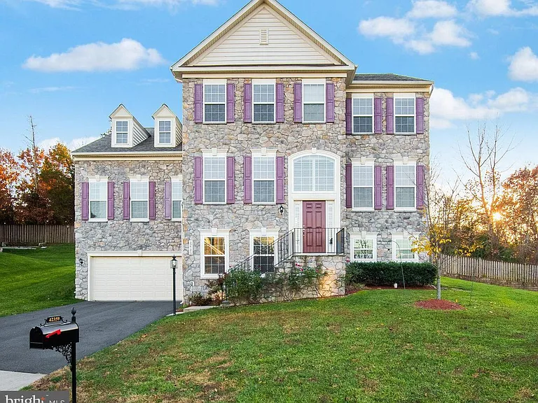 42359 Southfork Ct — Photo 5