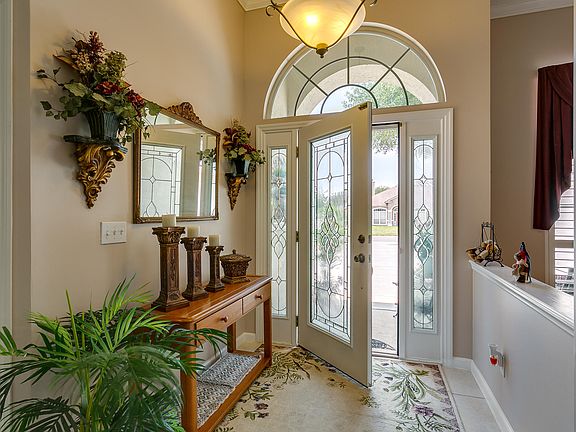 3rd image of 14731 Amelia View Dr