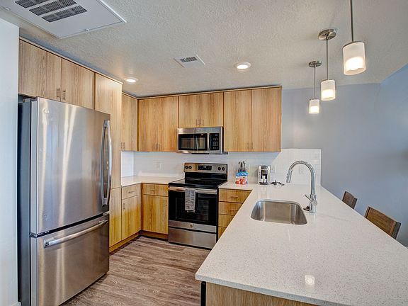 4th image of 308 W North Temple APT 527