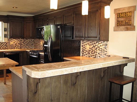 3rd image of 107 Elderberry Ln