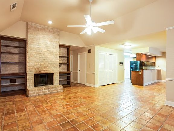 5th image of 2342 Binley Dr