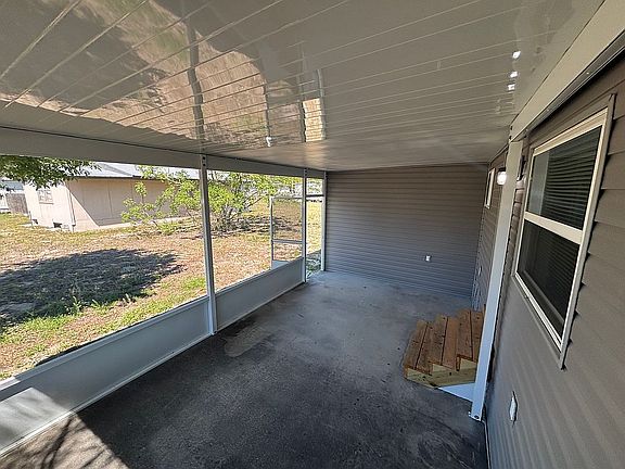 2nd image of 16137 Lauderdale St