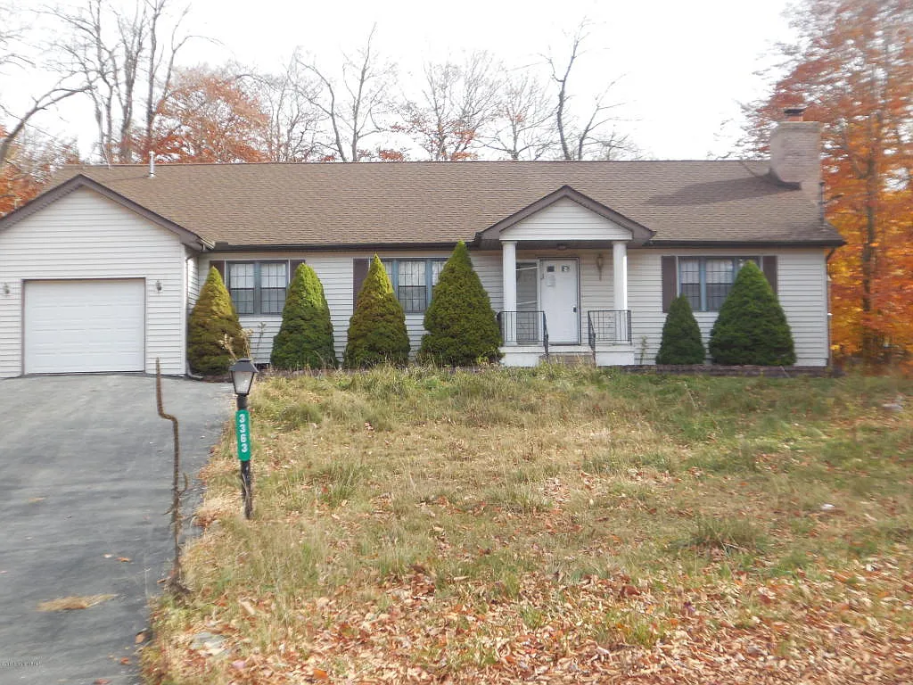 3363 Woodland Dr photo 1