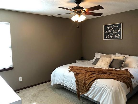 2nd image of 2315 NW Acorn Dr