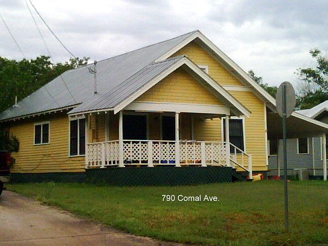 1st image of 782 Comal Ave