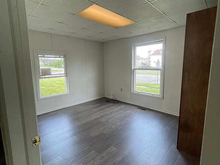373 W Church St — Photo 7