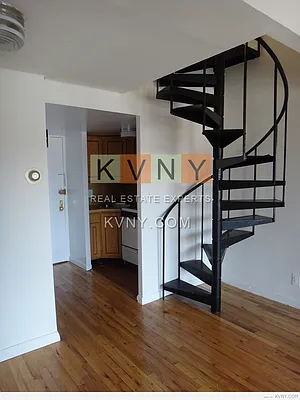 Rented by KVNY Soho | media 45