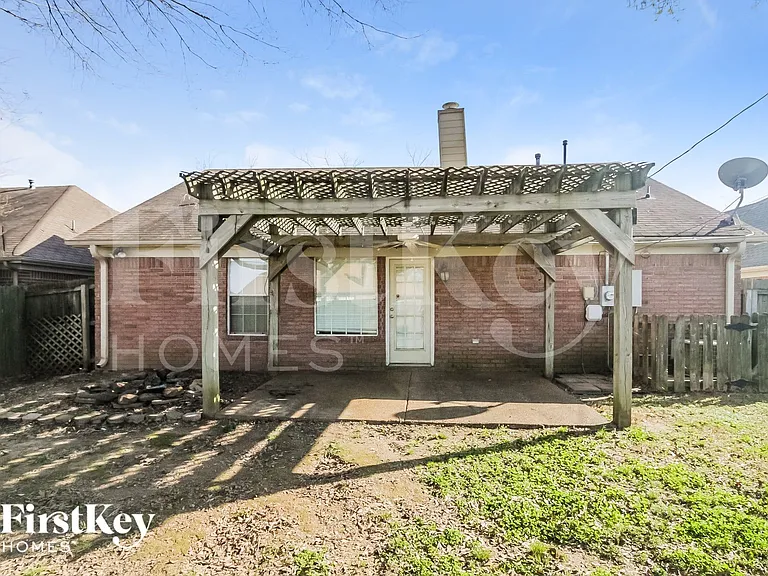 8954 Fulton Ln — Photo 15