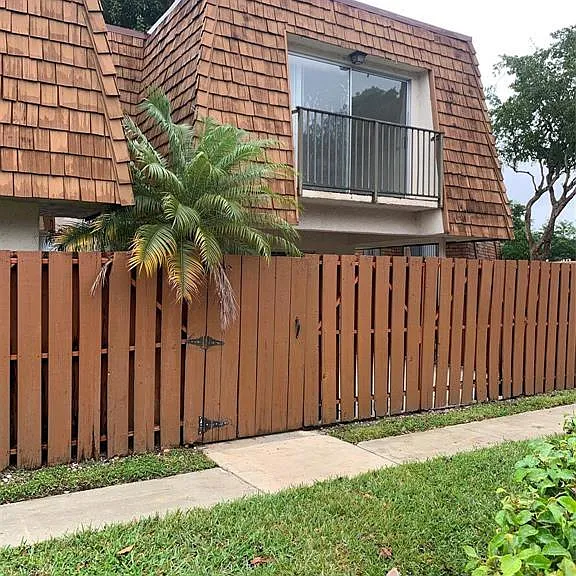 2161 Orange Grove Dr #D-9 — Photo 1