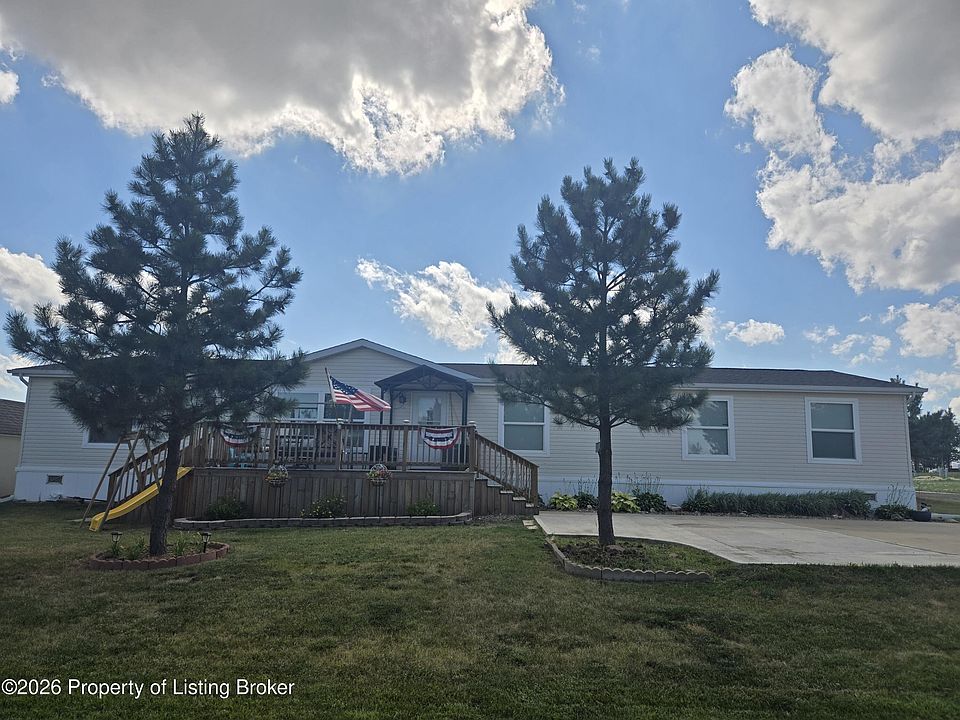1st image of 926 Sorrel Ln