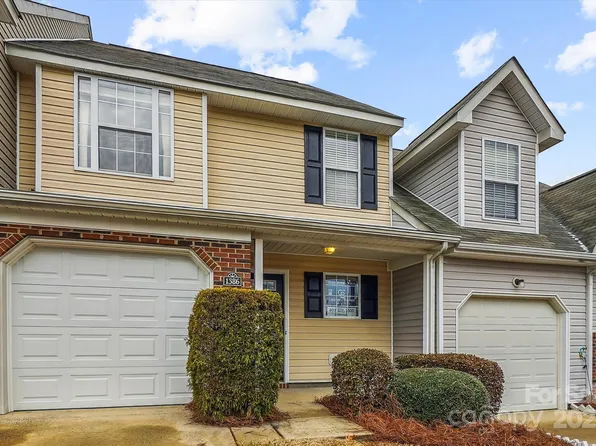 1386 Walnut Hill Dr, Rock Hill, SC 29732