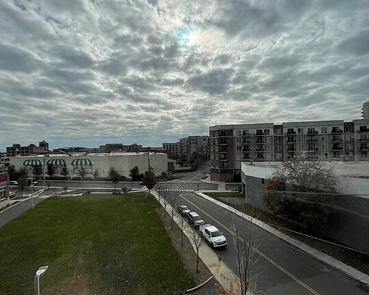 3rd image of 42 John St #609
