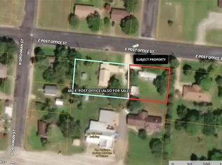 604 E Post Office St, Weimar, TX 78962