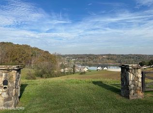 560 River Rd, Loudon, TN 37774