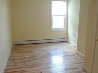 172 Clark St APT 3, Portland, ME 04102