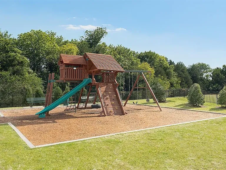 103 Stream Valley Blvd — Photo 31