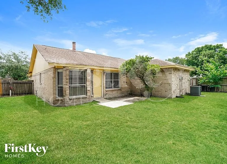 7603 Stamen Dr — Photo 14
