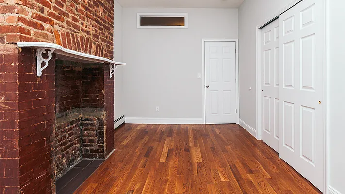 Rented by Nooklyn NYC LLC | media 18