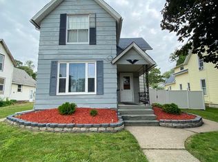 504 6th Ave N, Clinton, IA 52732