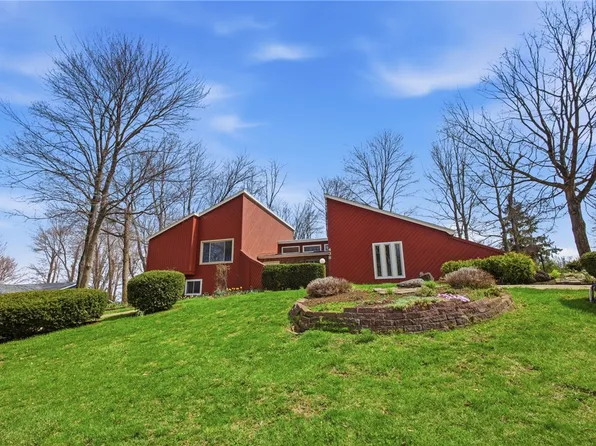 438 Merrick Dr, Dayton, OH 45434