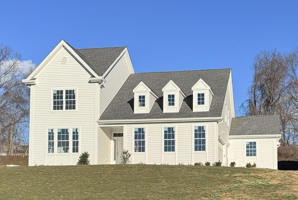 1st image of 68 Stonehollow Drive