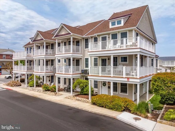 208 7th St #2, Ocean City, MD 21842