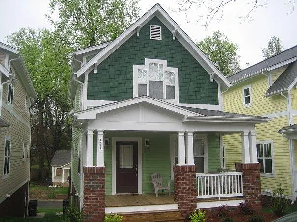 313 Woodvale Pl — Photo 1
