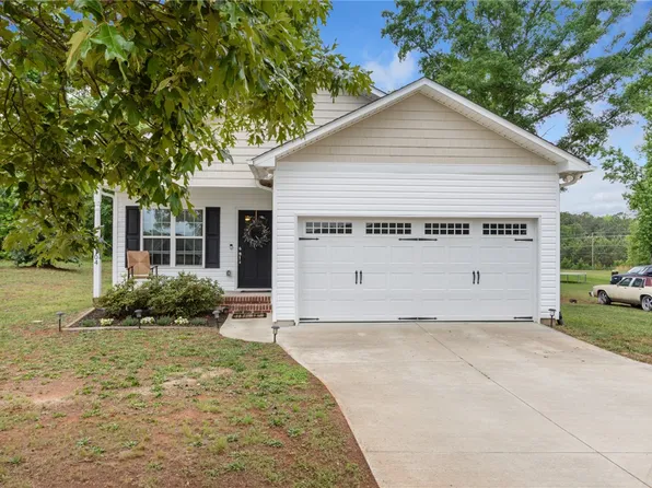 104 Tillotson Rd, Anderson, SC 29621
