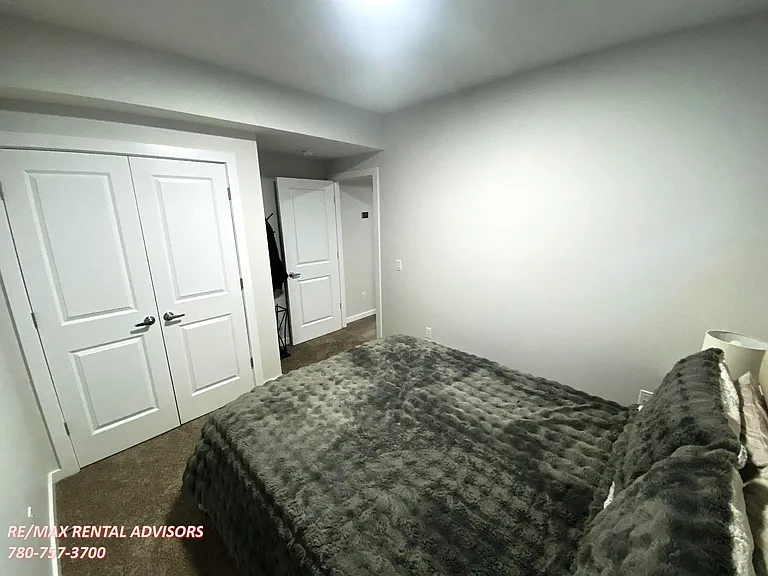 2127 Muckleplum Cres SW #BASEMENT — Photo 11