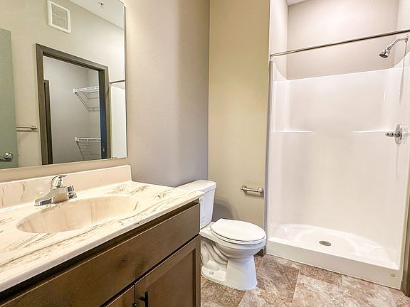 5th image of 2530 Quarry Rd NE #301