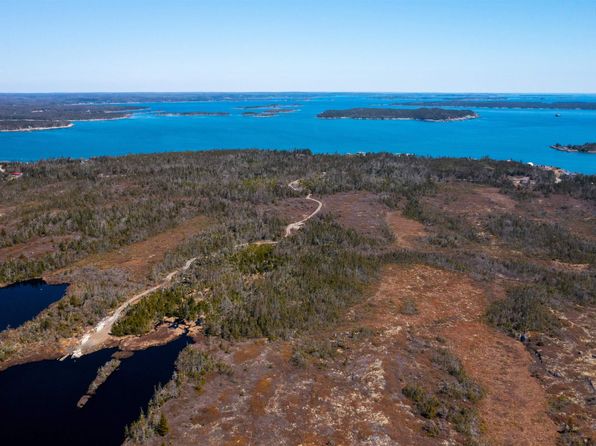 SW Cove Rd, Lunenburg, NS B0J 2C0