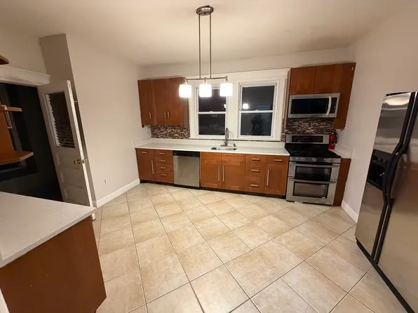 703 Schuyler Ave, Kearny, NJ 07032