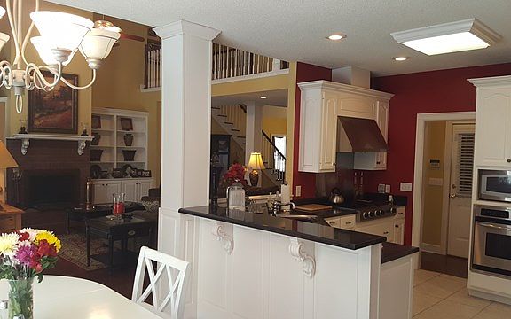 4th image of 107 S Lake Dr