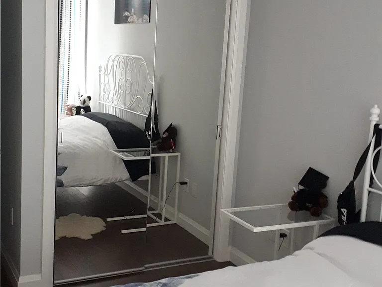112 King St E #710 — Photo 9