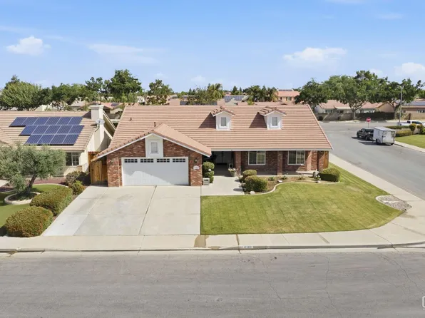 11102 Candlelight Ct, Bakersfield, CA 93312