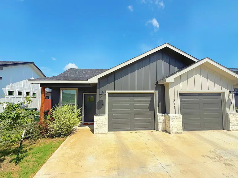 211 Riptide Rd #A — Photo 2