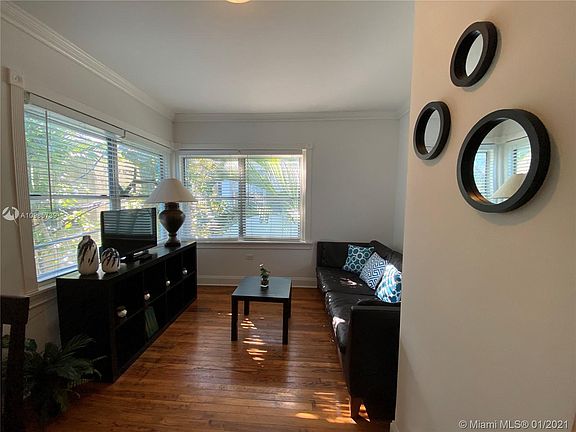 4th image of 1552 Pennsylvania Ave #209