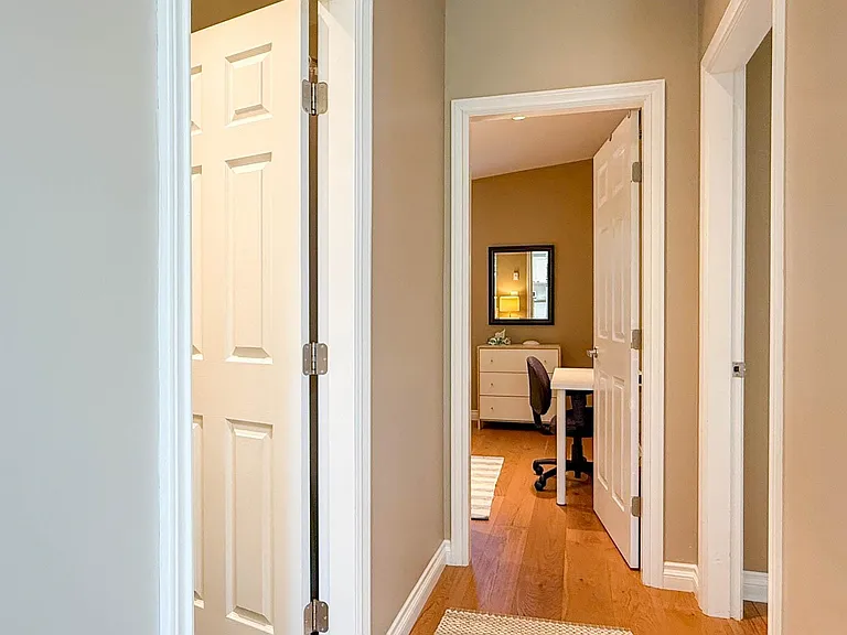 2233 Alden Ln #2233 — Photo 14