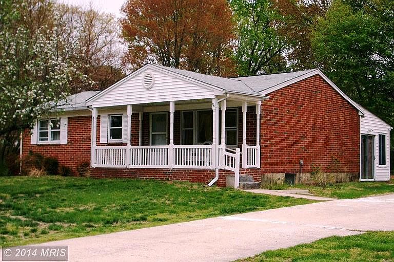 1st image of 834 Springdale Dr