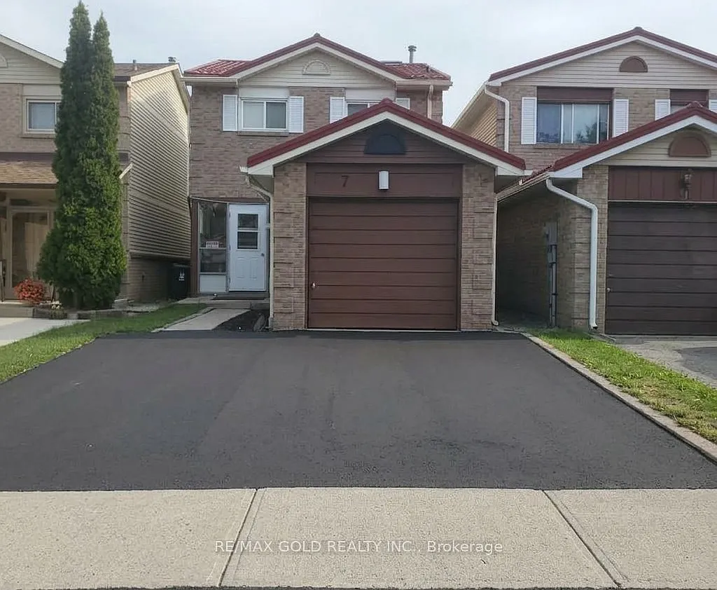 3 bed, $2,800 — Photo 1